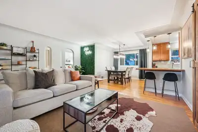 Image de Pet Friendly - Arvada Arcade, Hot Tub, Movie Theater & Games