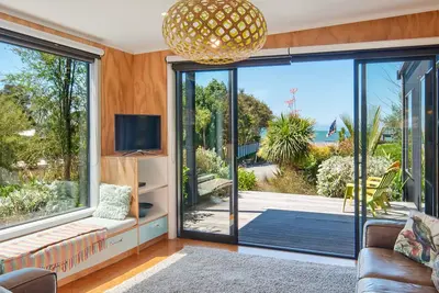 Image de Bach 7 by the Sea - Spa Pool & Stunning Views in Marahau