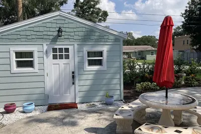Image de St Pete/gulfport Tiny little small home