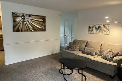 Image de Cozy 3br Home Near Providence Hospital