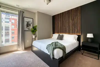 Image de Luxury Downtown Condo