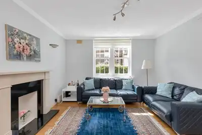 Image de Entire Flat in heart of Chelsea hosted by Zahra