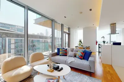 Image de Vibrant, Modern and Bright | 2-Bedroom | Sea Views