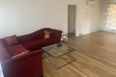 Image de Beautiful, quiet and secured two bedroom house