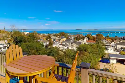 Image de Charming & historical waterfront retreat with patio, W/D, & amazing balcony view