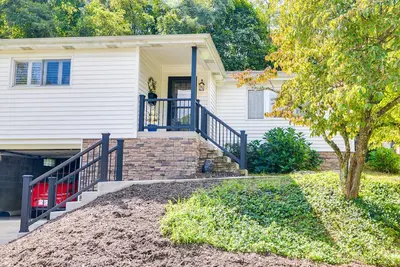 Image de Luxurious Morgantown Retreat w/ Stunning Views!