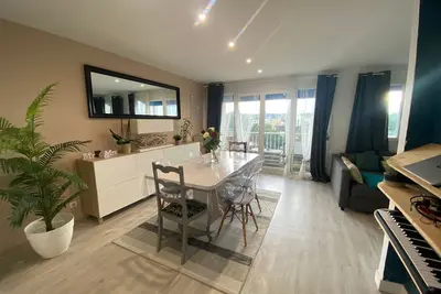 Image de Apparemment centre-ville \/ gare \/ Psa