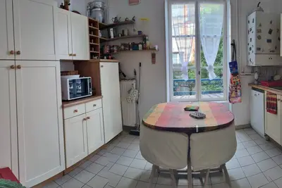 Image de -Plein Centre- Confortable-Spacieux-3 Chambres-