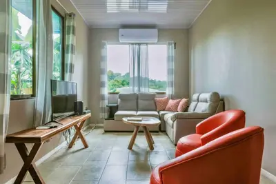 Image de New Spacious 2br/full kitchen with parking\n