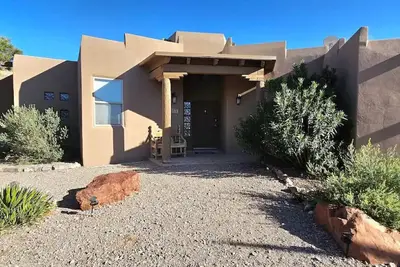 Image de Lakeview Oasis; Your Home away from Home\n\n