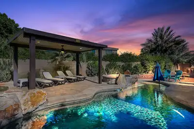 Image de Welcome to ‘Hayleigh Sunshine Oasis’ Pool/Spa, Golf, Ping Pong Vacation Home!