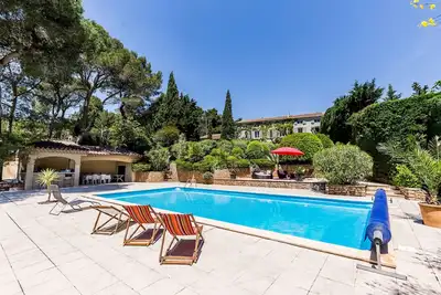 Image de Luxury Mediterranean living. . . sun, sea and wine - 14 people, pool and hot tub!