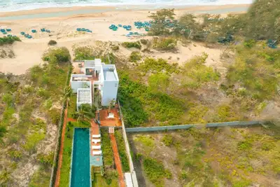 Image de Hồ Lân Retreat - Beachfront Villa 4brs with Private Pool