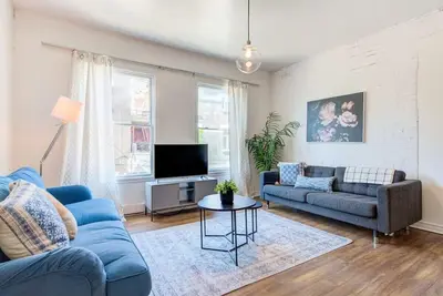 Image de Stylish Le Plateau Stay | Walk to Shops & Metro