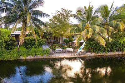 Image de Villa Sausalito | Riverview | Hot Tub | Billiards