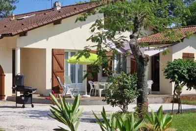 Image de Les \"Grands\" Rossignols: Maison 18 Pers. avec piscine, jeux enfants, plages 2km