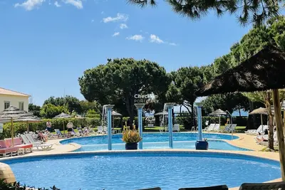 Image de Bicos 303 by Check-in Portugal