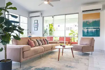 Image de Family Stay 4 min to Beach: Grill, Crib & Parking