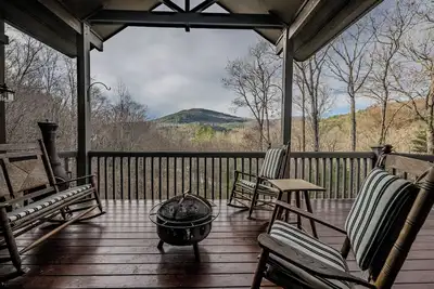 Image de Cashiers/Sapphire Valley. Mountain Views Relax and Enjoy Family Time.