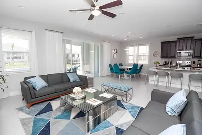 Image de Modern 5bd 4. 5bh at Encore