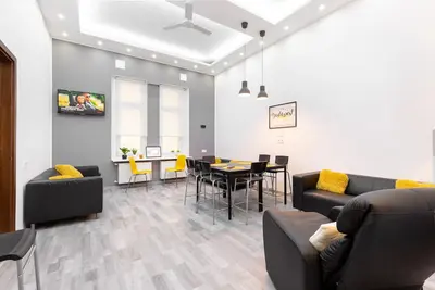 Image de ⭐Modern Design ☕Free-Beer & Breakfast ❤️Airco