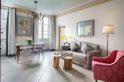 Image de Elegant apartment in the historic city center, with one bedroom and a sofa bed