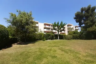 Image de Grand appartement de standing avec parking