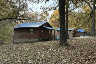 Image de Wake up in the country while only being minutes from all the activities.