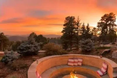 Image de Mountain Top Luxury Home, Views, Red Rocks, Groups, Spa\n