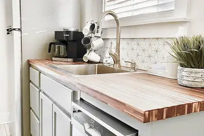 Image de Medical Professionals Welcome! Near St. Jude & Medical District~Pet Friendly