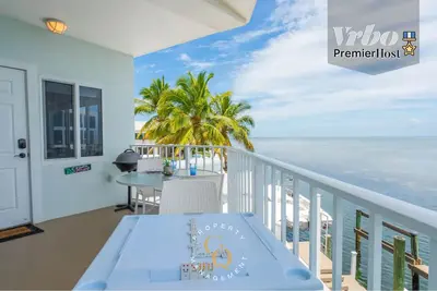 Image de Stunning Ocean View Private Home!