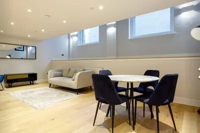 Image de King Size 2Bed - Premium Apartment - Free Parking