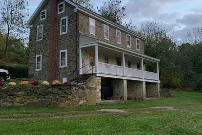 Image de Kane Farm minutes from Hawk Mountain, Leaser Lake, Kutztown University, and I-78