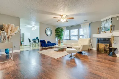 Image de Family-Friendly Arlington Home w/ Private Yard!