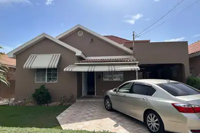 Image de Large Cozy Home For You And Your Family, Nicely Decorated, Quiet. Gated