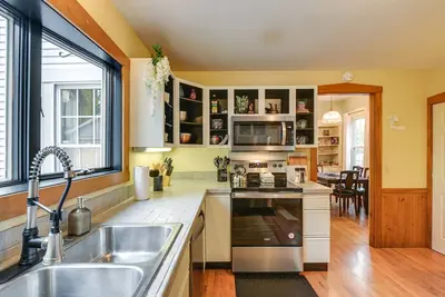 Image de Charming Bangor Home w/ Deck < 1 Mi to Downtown