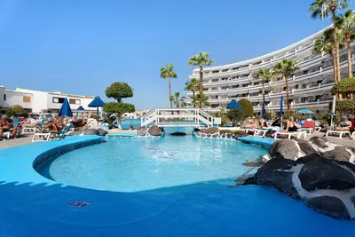 Image de Maison de vacances 'Bungalow Club Atlantis' avec terrasse privée, balcon et Wi-Fi