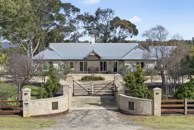 Image de Colle Arcano Estate - Exceptional Hillside Playground in Pokolbin\n