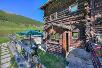 Image de Chalet Sciachilo’ Ski In-Ski Out 10m, Livigno, Italy