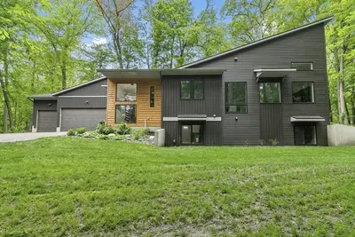 Image de Relaxing wooded retreat for the whole family, just minutes from Grand Rapids