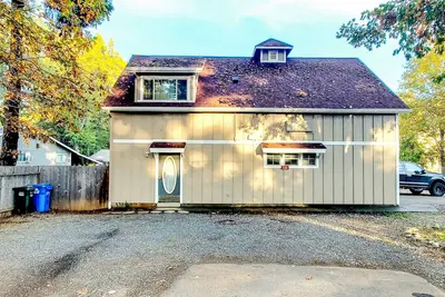 Image de Unique Southern Oregon retreat with kids' items & washer/dryer - dog-friendly