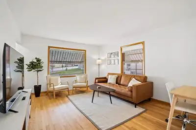 Image de Cozy Apartment at West Allis - Free Parking