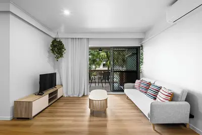 Image de Beachside Bliss on Palm Avenue