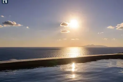 Image de Bh570 - C - Suite Santorini