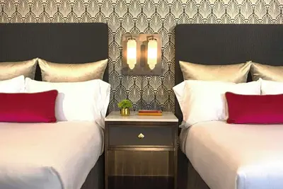 Image de Sleek Retreat, Unforgettable Experience, 2 Stylish Units Near Willis Tower!