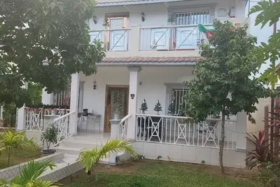 Image de 9 mins to the beach, tranquil beautiful peaceful apartment
