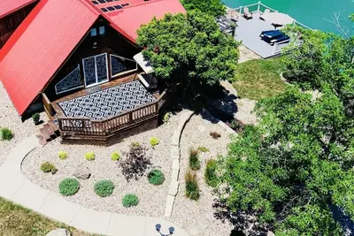 Image de Holiday Special. Houses warm and cozy for Holiday Fun! Private Retreat!