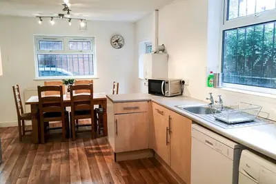 Pass the Keys | Delightful 2 bed apt in Didsbury sleeps 4