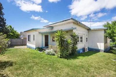 Image de Nanas Beach House by Readyset