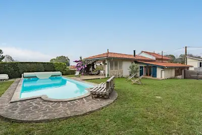 Image de Villa Les Lys - Avec piscine et grand jardin